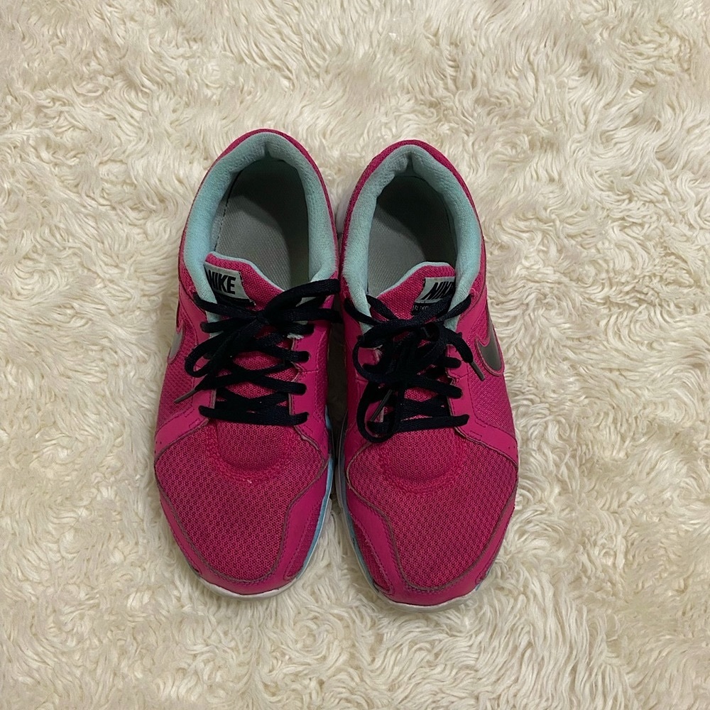Nike Women’s Running Shoes Size 8.5